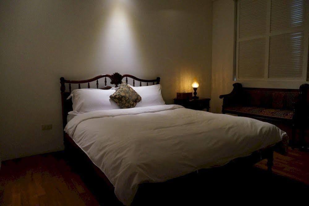 Amanda Home Stay Tainan Zewnętrze zdjęcie